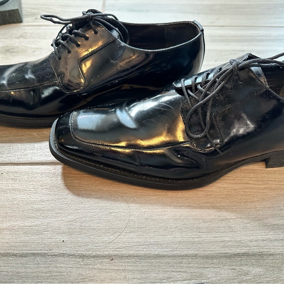 Classic Black Leather Men's Dress Shoes - Picture 1 of 7